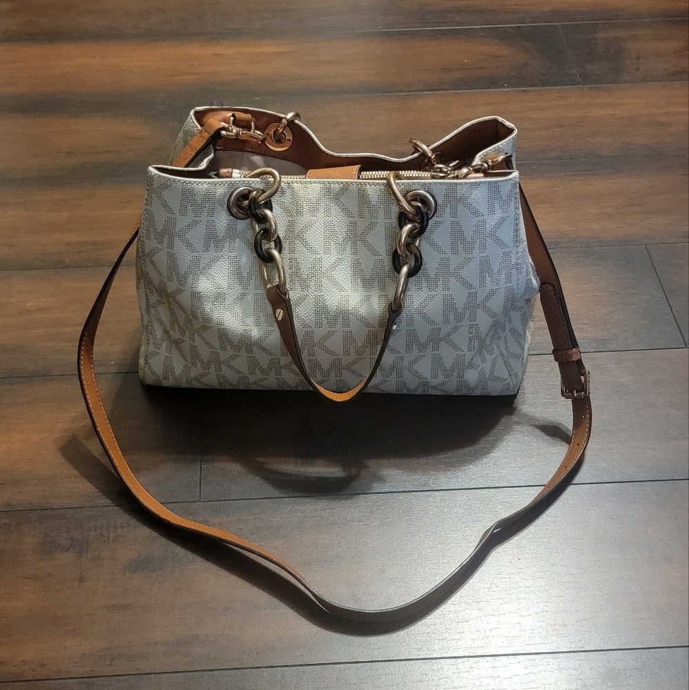 Michael Kors Cynthia MK Signature Satchel Shoulder Bag